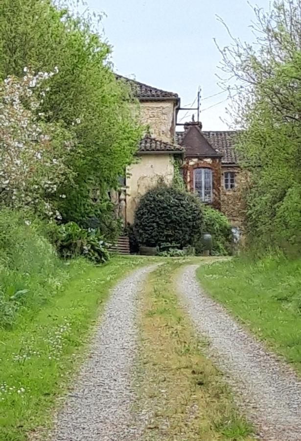 Le Pouy Bed and Breakfast Termes-d'Armagnac Exteriör bild